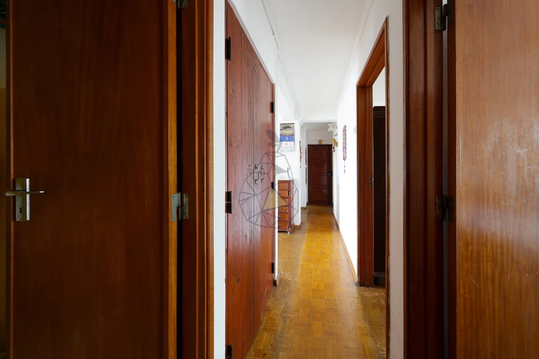 Apartamento T4 para Venda em Lagos (São Sebastião e Santa Maria) Foto 26