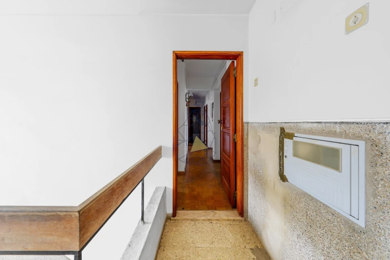 Apartamento T4 para Venda em Lagos (São Sebastião e Santa Maria) Foto 30