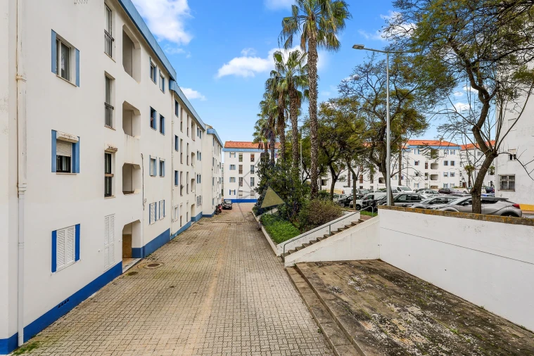 Apartamento T4 para Venda em Lagos (São Sebastião e Santa Maria) Foto 31