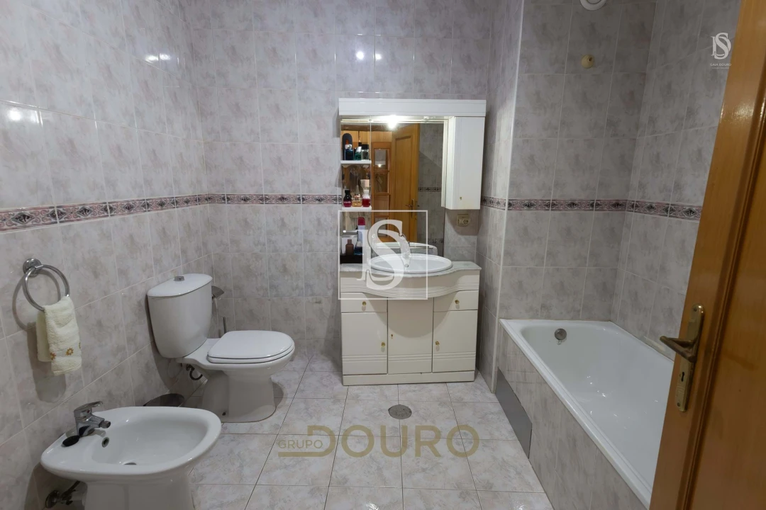 Apartamento T2 para Venda em Santa Marinha e São Pedro da Afurada Foto 7