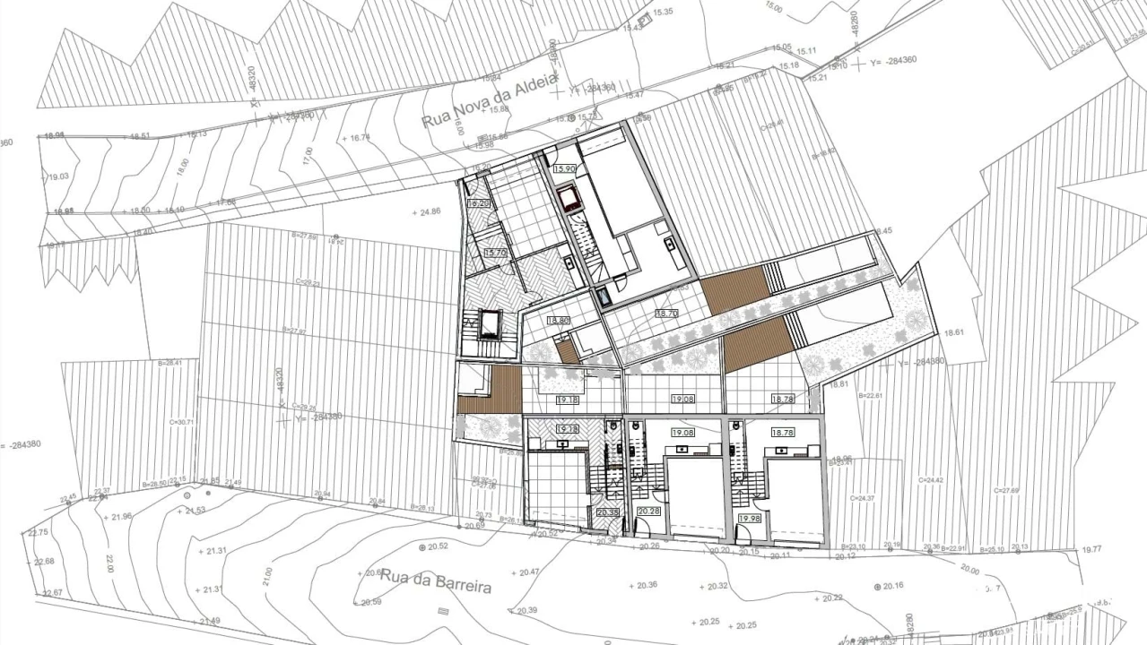 Terreno para Venda em Lagos (São Sebastião e Santa Maria) Foto 4