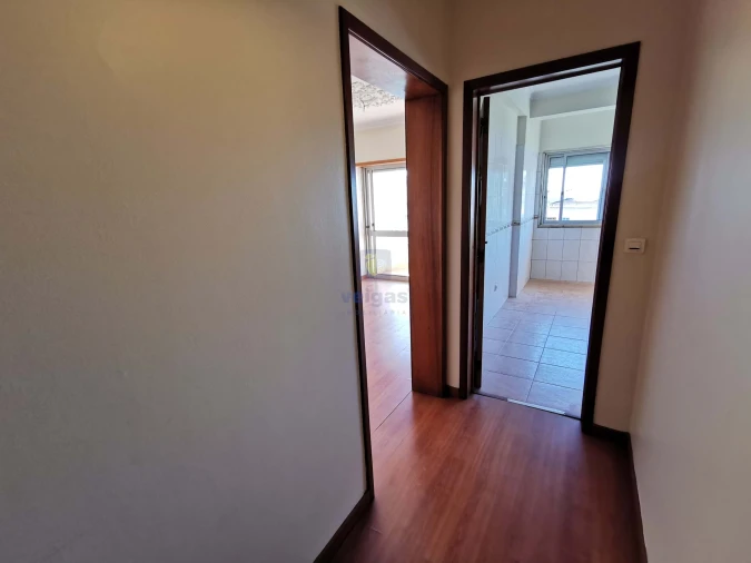 Apartamento T2 para Venda em Agualva e Mira-Sintra Foto 9