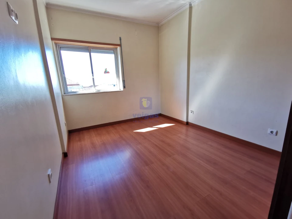 Apartamento T2 para Venda em Agualva e Mira-Sintra Foto 7