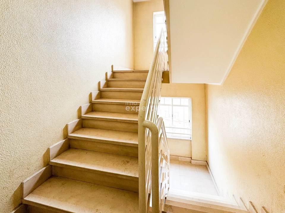 Apartamento T1 para Venda em Almada, Cova da Piedade, Pragal e Cacilhas Foto 23