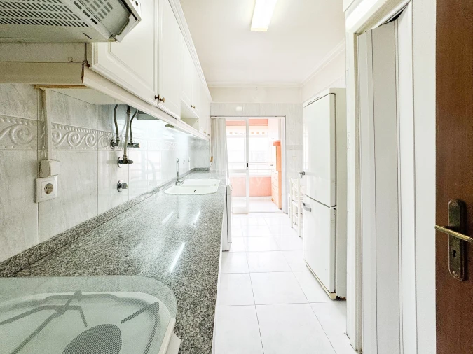 Apartamento T1 para Venda em Almada, Cova da Piedade, Pragal e Cacilhas Foto 3