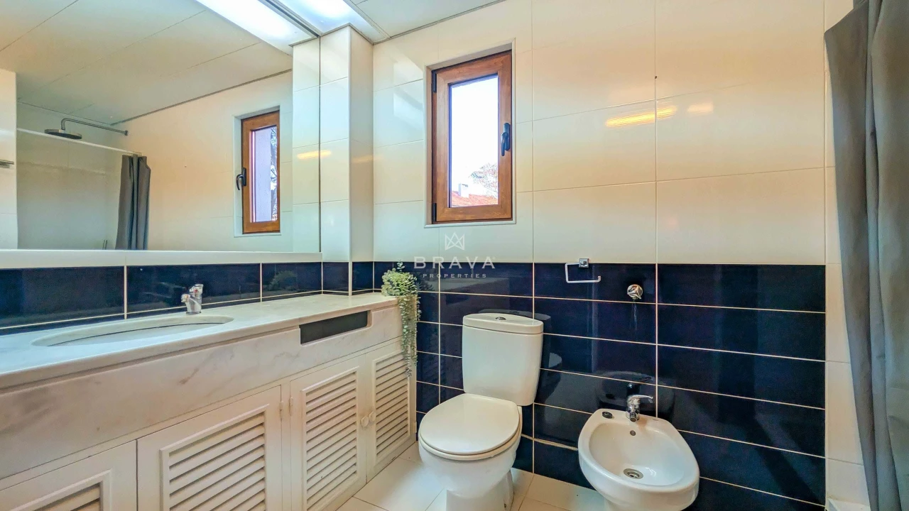 Apartamento T2 para Venda em Quarteira Foto 29