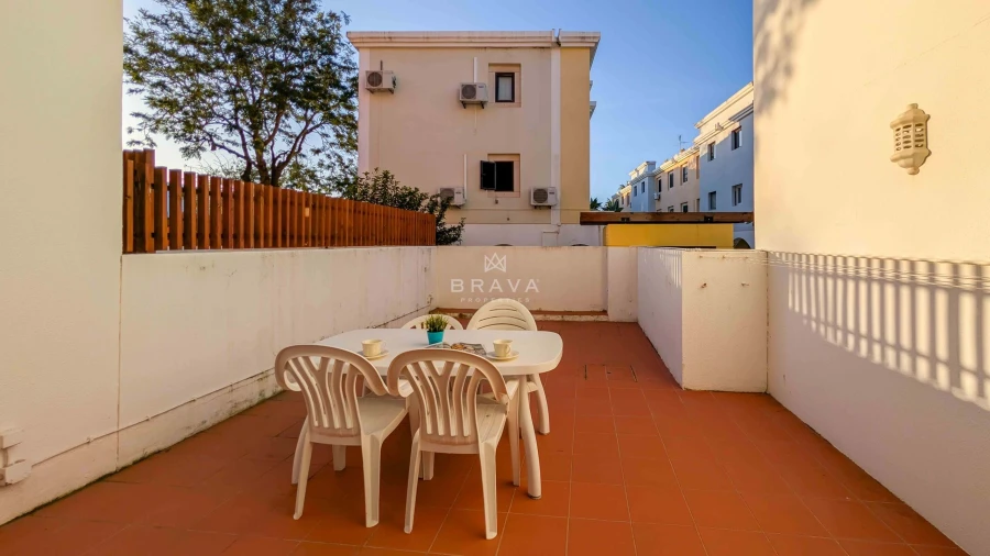 Apartamento T2 para Venda em Quarteira Foto 12