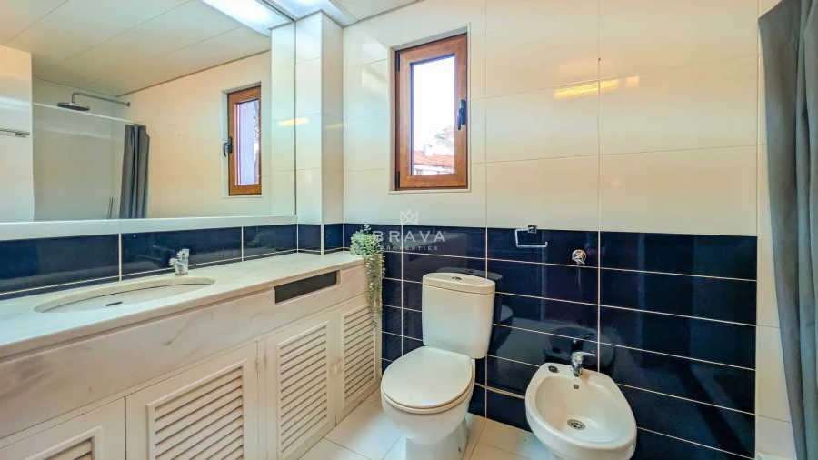 Apartamento T2 para Venda em Quarteira Foto 28