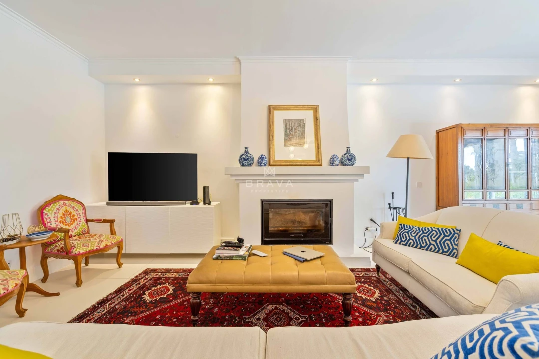 Moradia T4 para Venda em Quarteira Foto 4