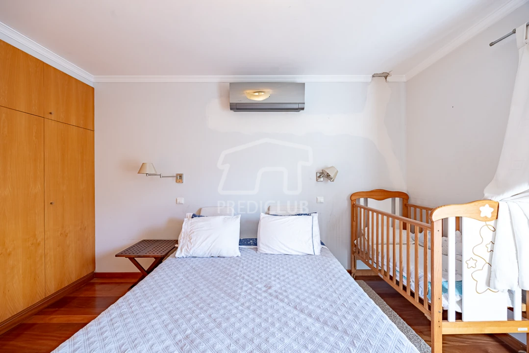 Apartamento T2 para Venda em Caniço Foto 13