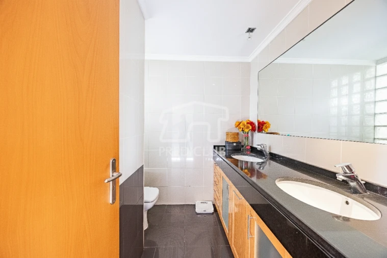 Apartamento T2 para Venda em Caniço Foto 17