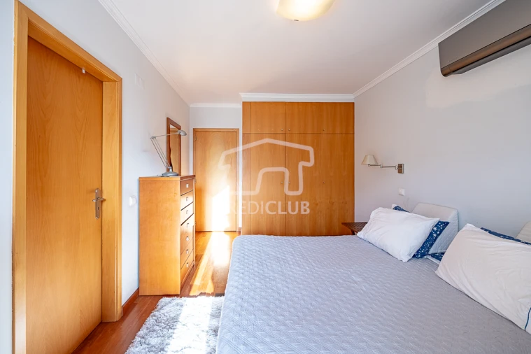 Apartamento T2 para Venda em Caniço Foto 14