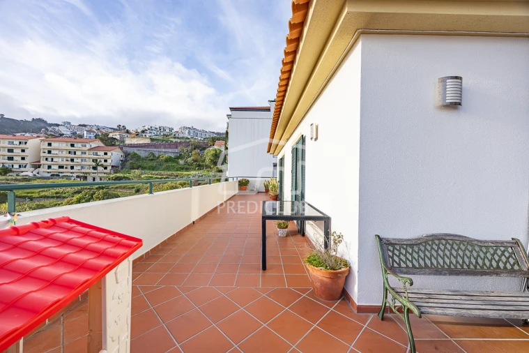 Apartamento T2 para Venda em Caniço Foto 24