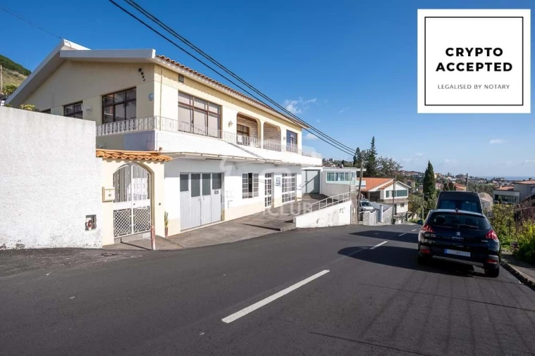 Negócio para Arrendamento em Caniço Foto 1