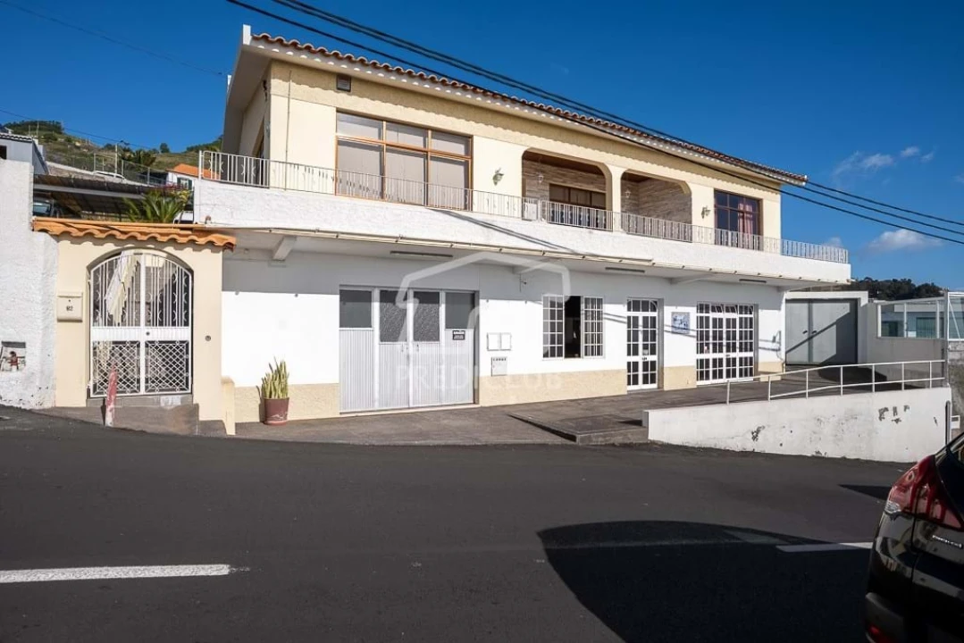 Negócio para Arrendamento em Caniço Foto 2