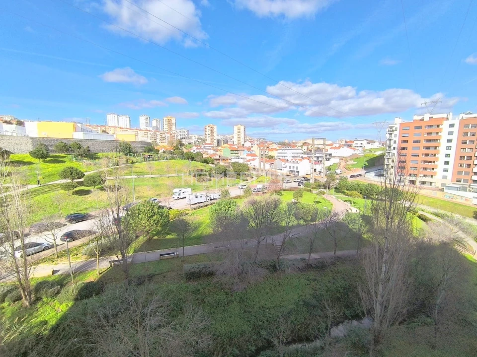 Apartamento T3 para Venda em Odivelas Foto 19