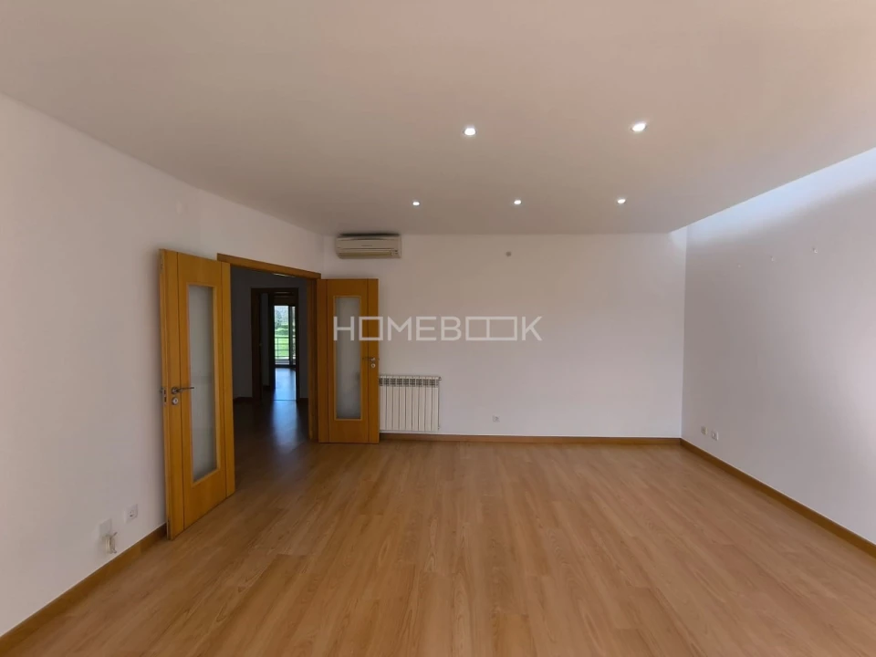 Apartamento T3 para Venda em Odivelas Foto 4