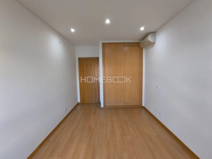 Apartamento T3 para Venda em Odivelas Foto 28