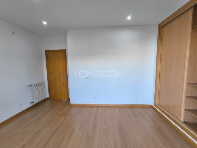 Apartamento T3 para Venda em Odivelas Foto 17
