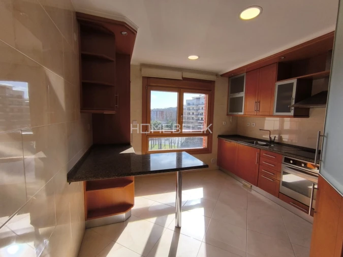 Apartamento T3 para Venda em Odivelas Foto 8