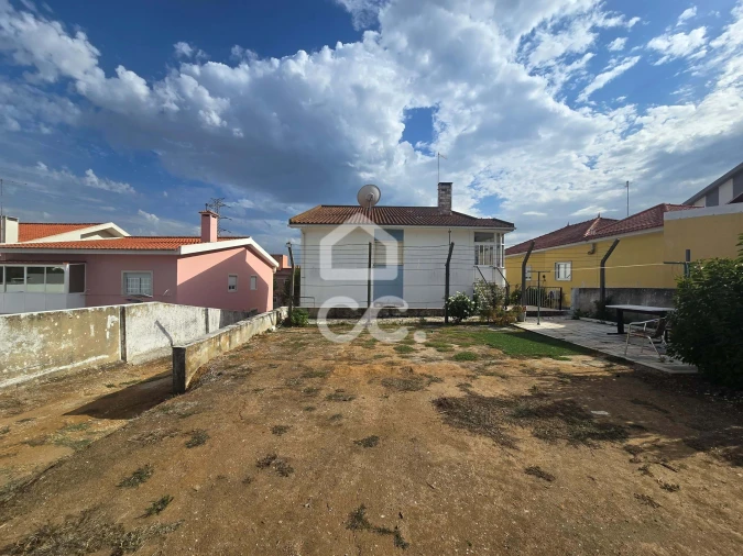 Moradia T3 para Venda em Santo Antão e São Julião do Tojal Foto 14