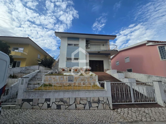 Moradia T3 para Venda em Santo Antão e São Julião do Tojal Foto 18