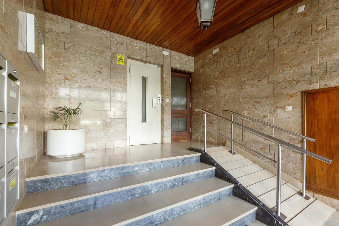 Apartamento T3 para Venda em Lordelo do Ouro e Massarelos Foto 5