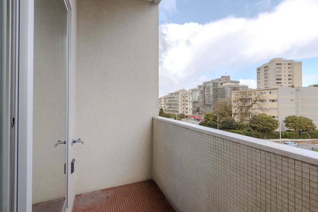 Apartamento T3 para Venda em Lordelo do Ouro e Massarelos Foto 25