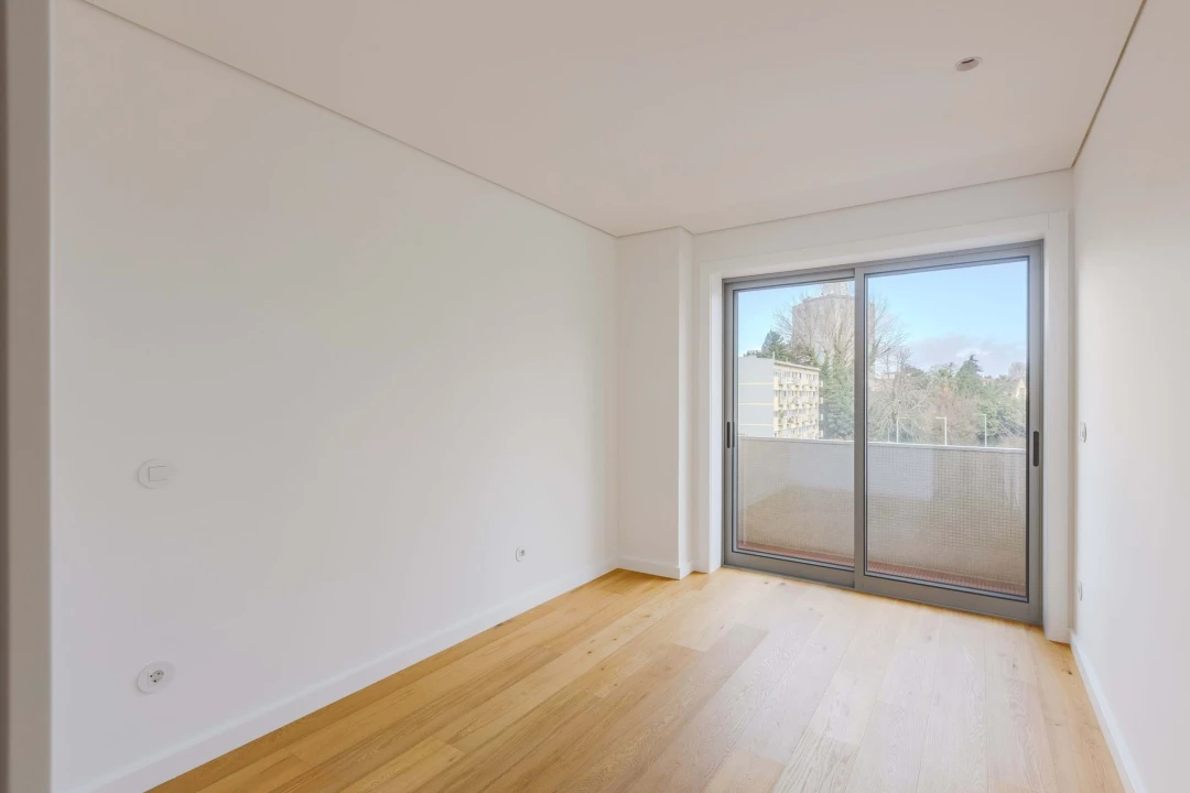 Apartamento T3 para Venda em Lordelo do Ouro e Massarelos Foto 24