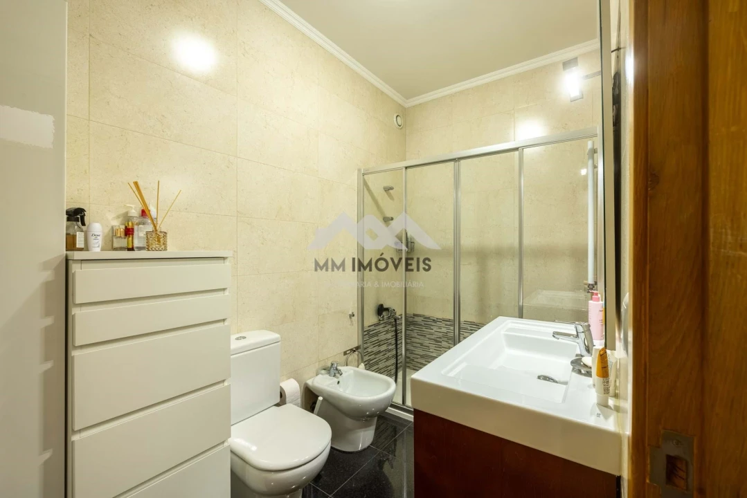 Apartamento T3 para Venda em Ramalde Foto 49