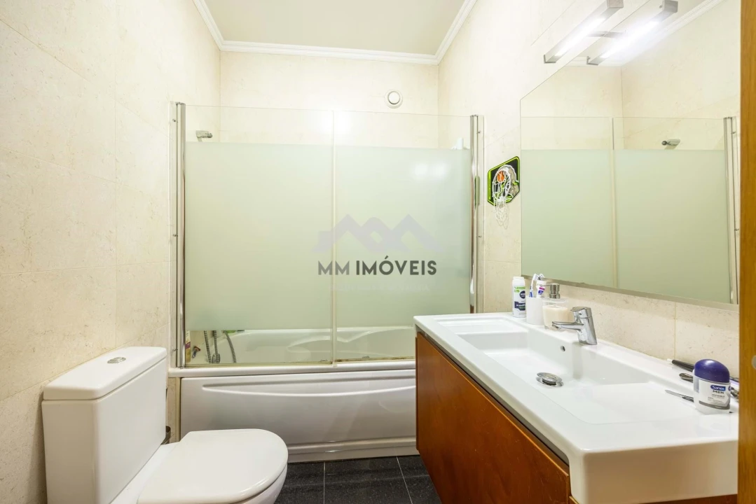 Apartamento T3 para Venda em Ramalde Foto 52