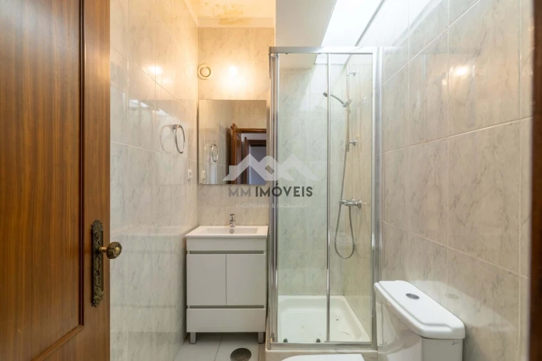 Apartamento T3 para Venda em Cidade da Maia Foto 34