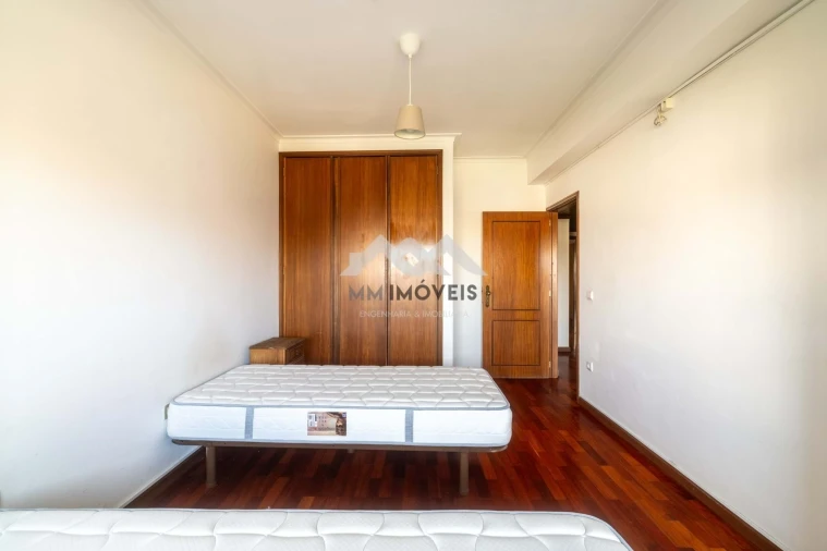 Apartamento T3 para Venda em Cidade da Maia Foto 17