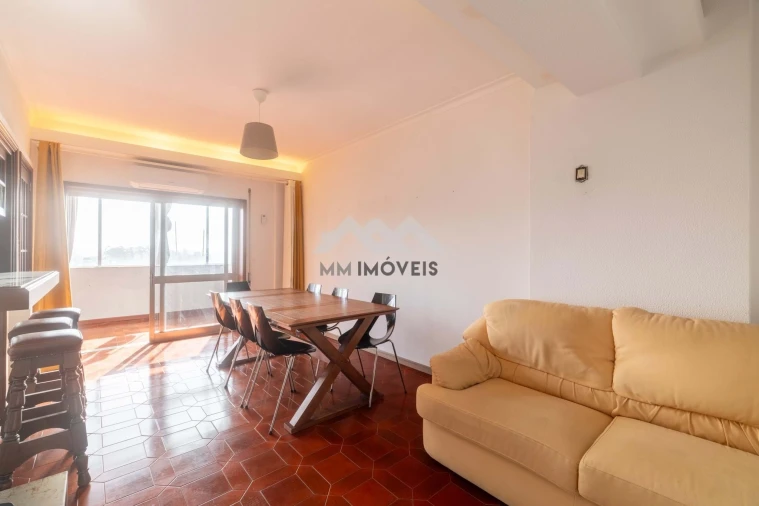 Apartamento T3 para Venda em Cidade da Maia Foto 2