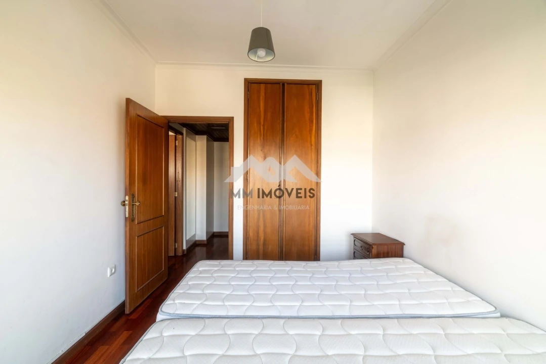 Apartamento T3 para Venda em Cidade da Maia Foto 21