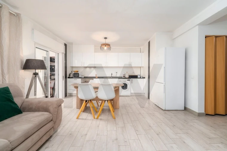 Apartamento T2 para Venda em Olhão Foto 3