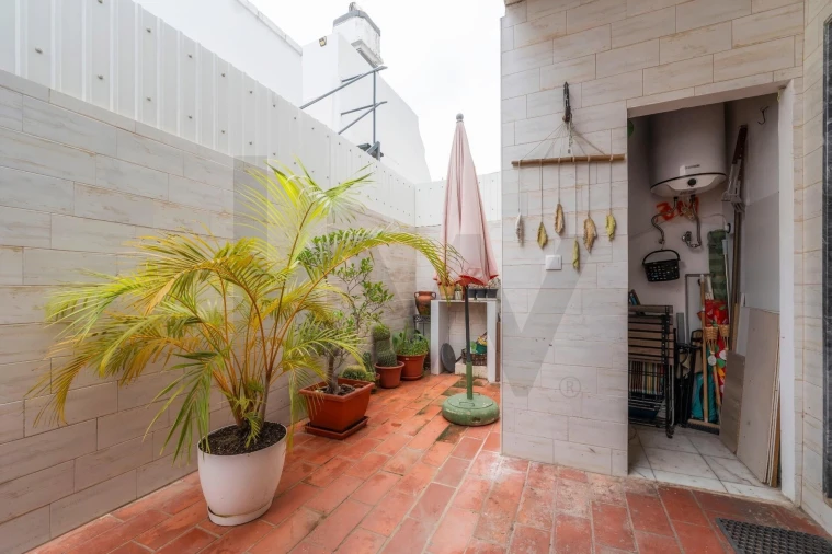 Apartamento T2 para Venda em Olhão Foto 17