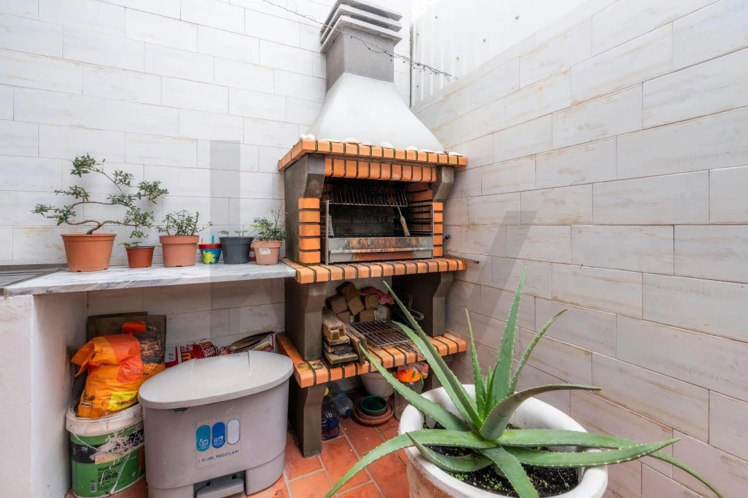 Apartamento T2 para Venda em Olhão Foto 5