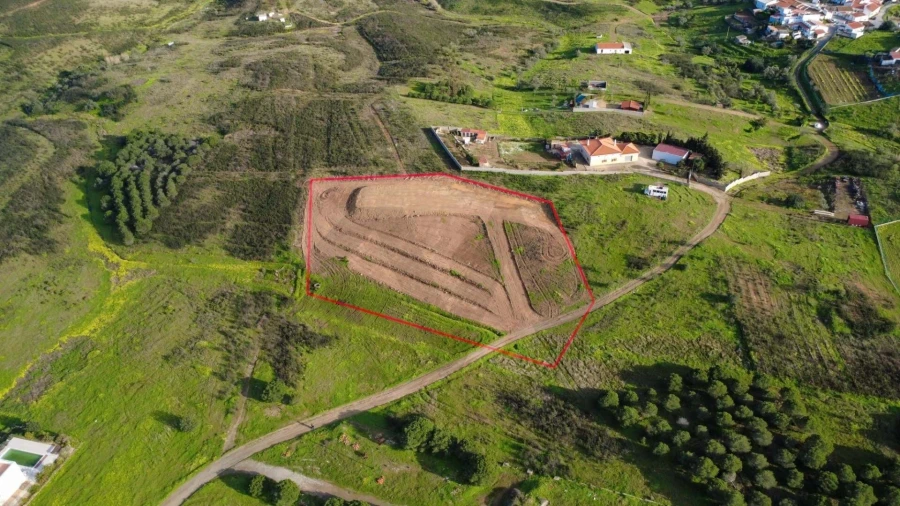 Terreno para Venda em Odeleite Foto 3