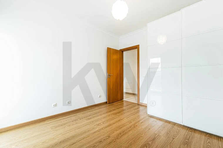 Apartamento T2 para Venda em Porches Foto 13