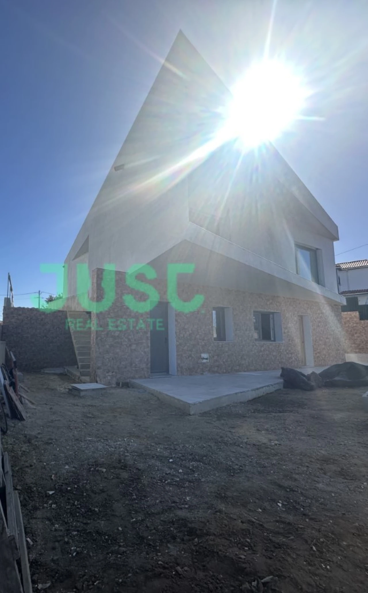 Moradia T3 para Venda em Fernao Ferro Foto 1