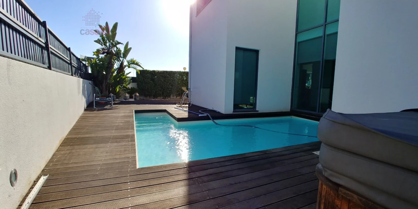 Moradia T4 para Venda em Alcochete Foto 2