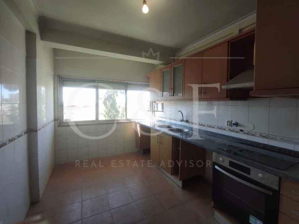 Apartamento T2 para Venda em Queluz e Belas Foto 11