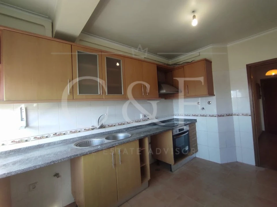 Apartamento T2 para Venda em Queluz e Belas Foto 13