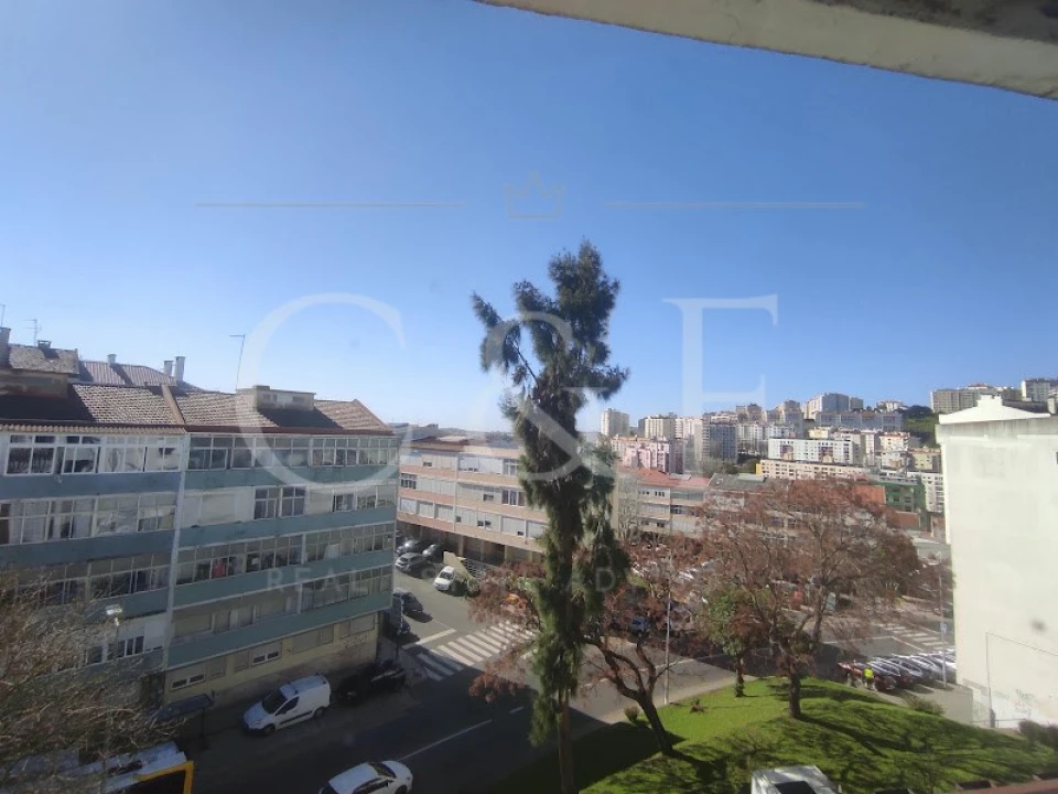 Apartamento T2 para Venda em Queluz e Belas Foto 21