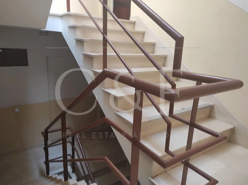 Apartamento T2 para Venda em Queluz e Belas Foto 21