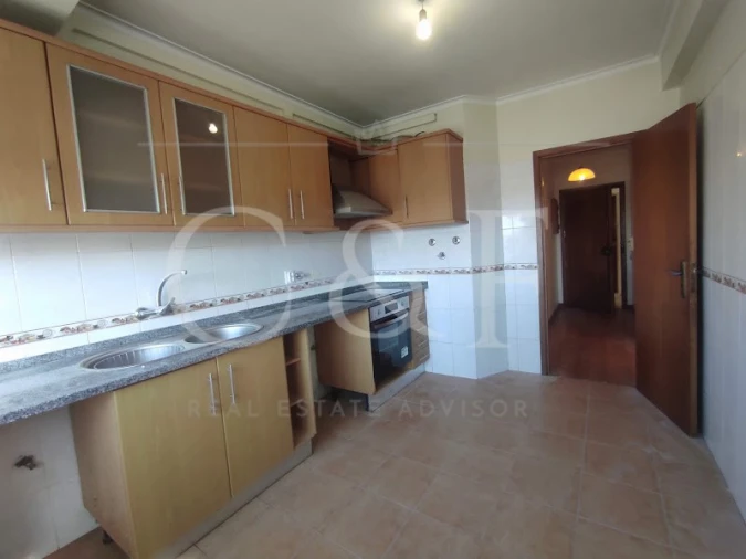 Apartamento T2 para Venda em Queluz e Belas Foto 8