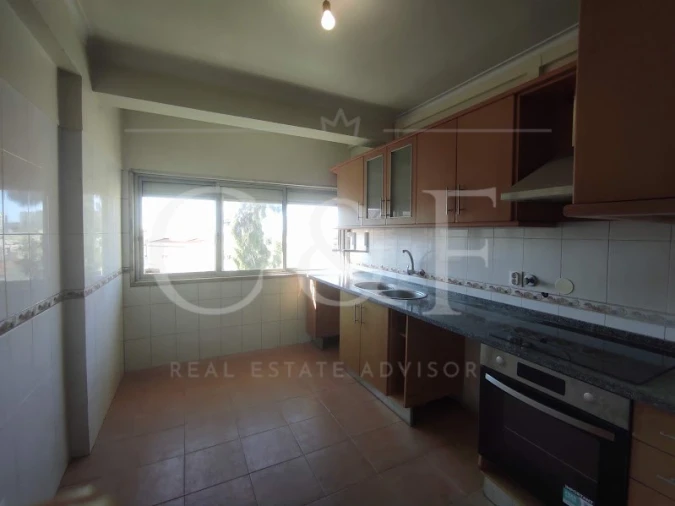 Apartamento T2 para Venda em Queluz e Belas Foto 11