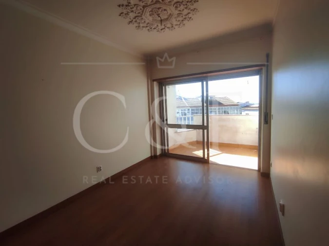 Apartamento T2 para Venda em Queluz e Belas Foto 4