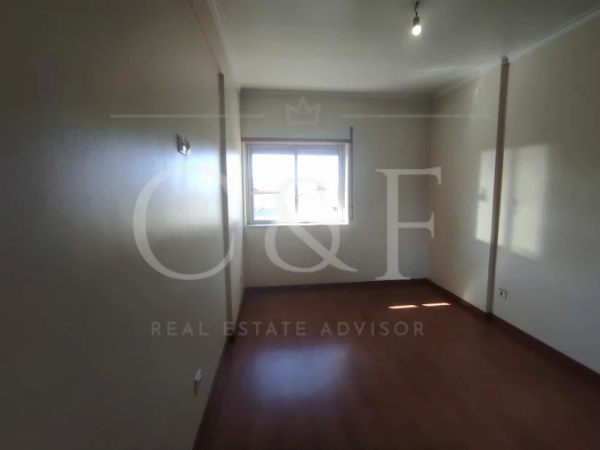 Apartamento T2 para Venda em Queluz e Belas Foto 14
